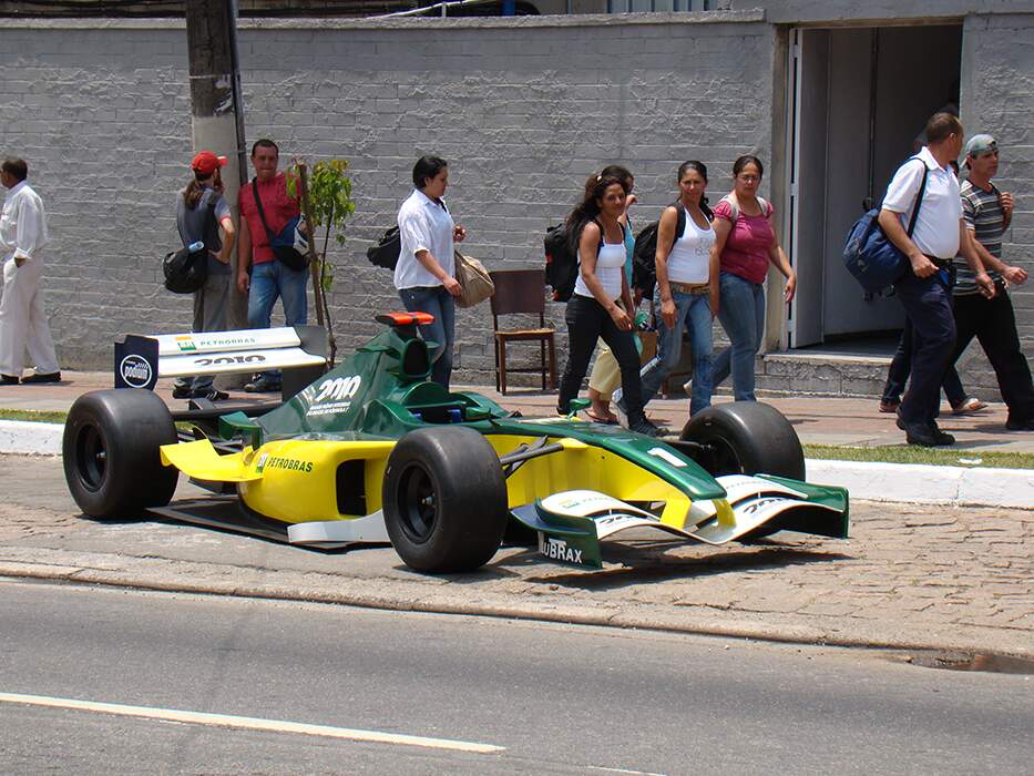Fórmula 1 réplica exposição nas ruas (5)