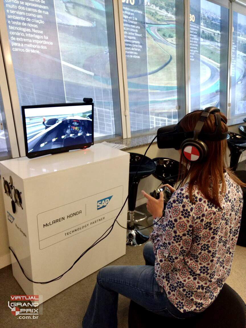 Estação de Realidade Virtual SAP / McLaren