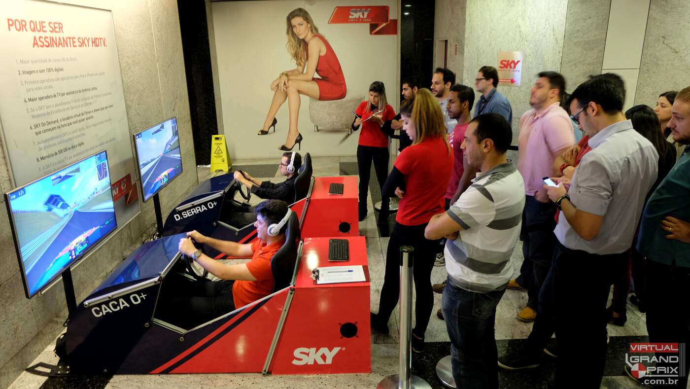 Simuladores Stock-Car SKY @ Ativação Corrida do Milhão