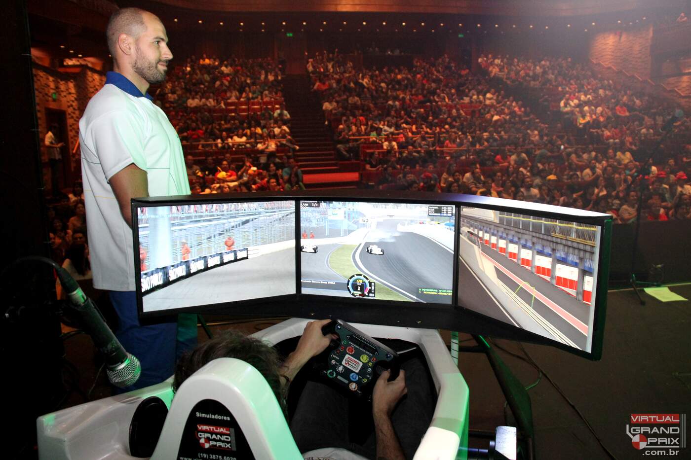 Simuladores F1 Petrobras | Video Games Live