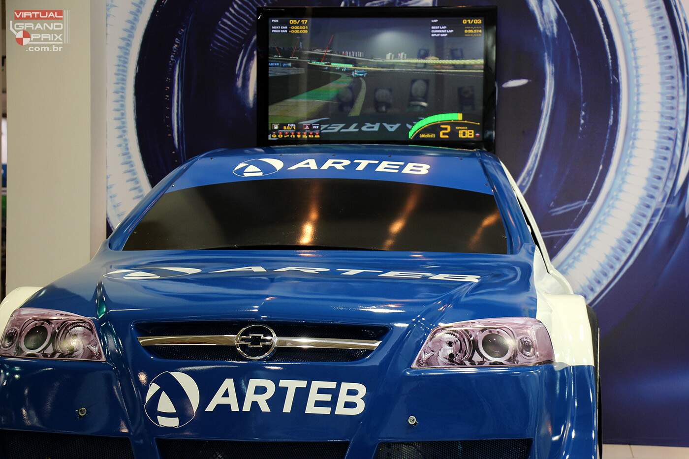 Loctite leva simulador de corrida à Stock Car - Live Marketing