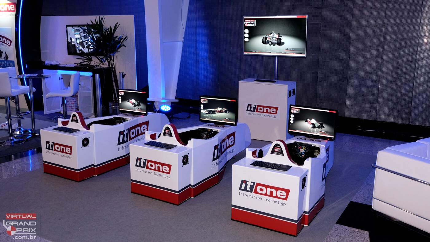 Simuladores de Formula 1 IT-ONE @ EMC Fórum